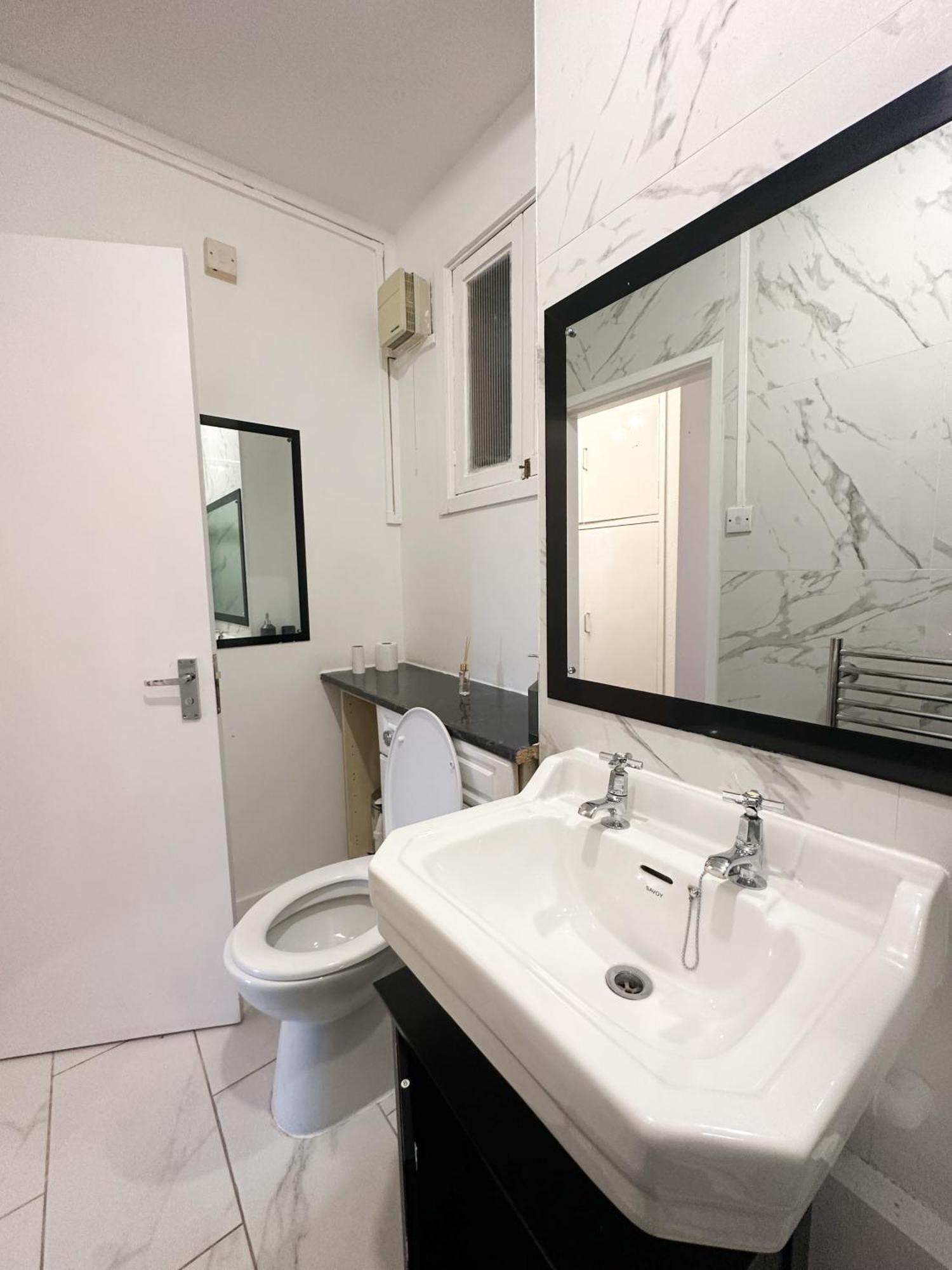 Gatesden Apartment Лондон Экстерьер фото